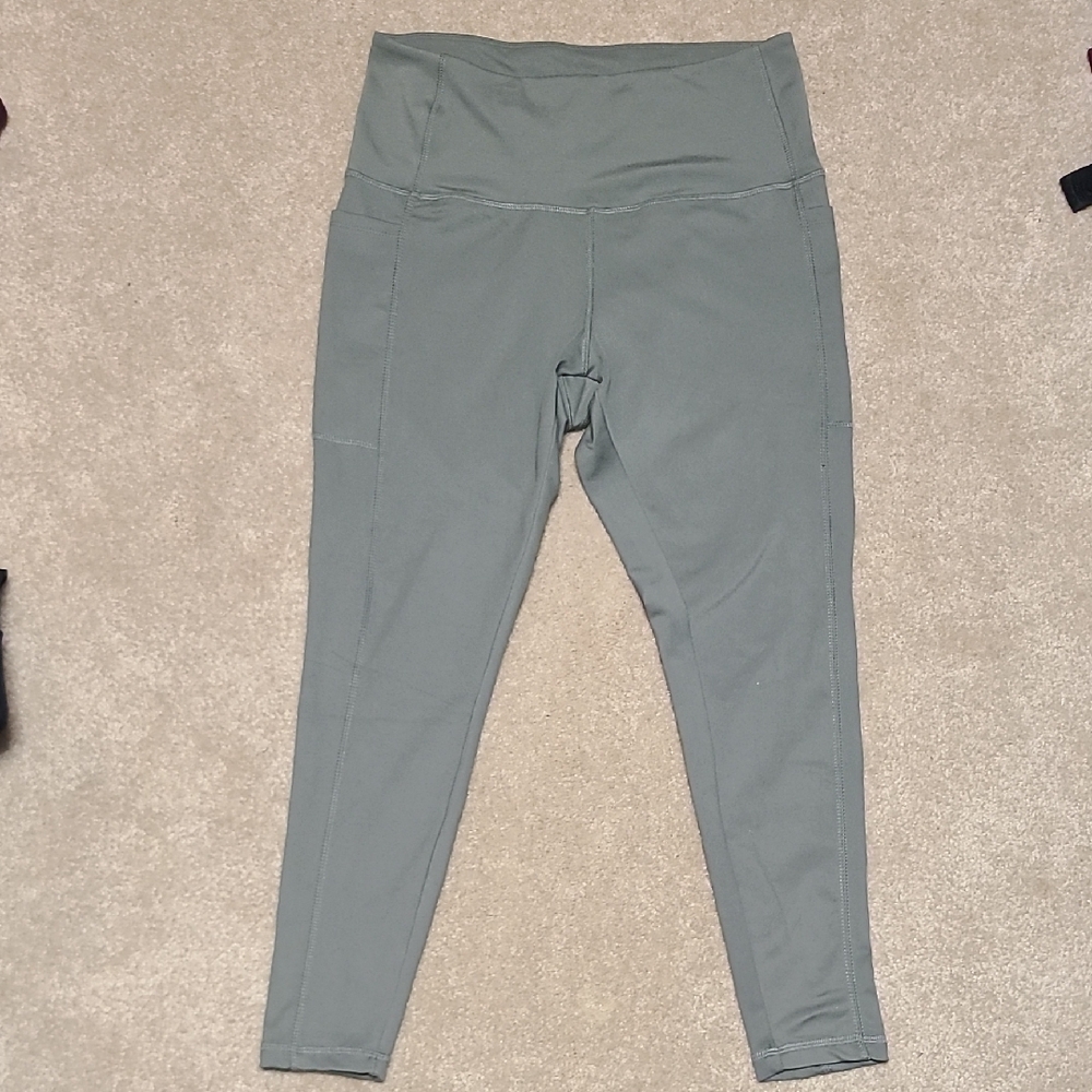 Danskin Olive Green Leggings. Size Large